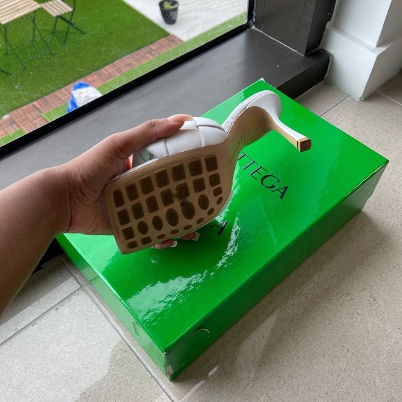 Bottega Veneta Heels Worn Twice - Picture 4 of 4